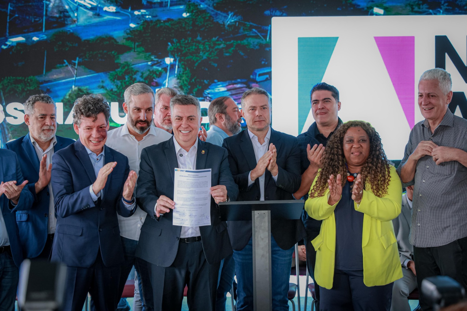 “Nós vivemos a construção de um novo momento, mais humano e definidor para os passos de progresso que Belo Horizonte vai dar no futuro.”, afirma Renan Filho